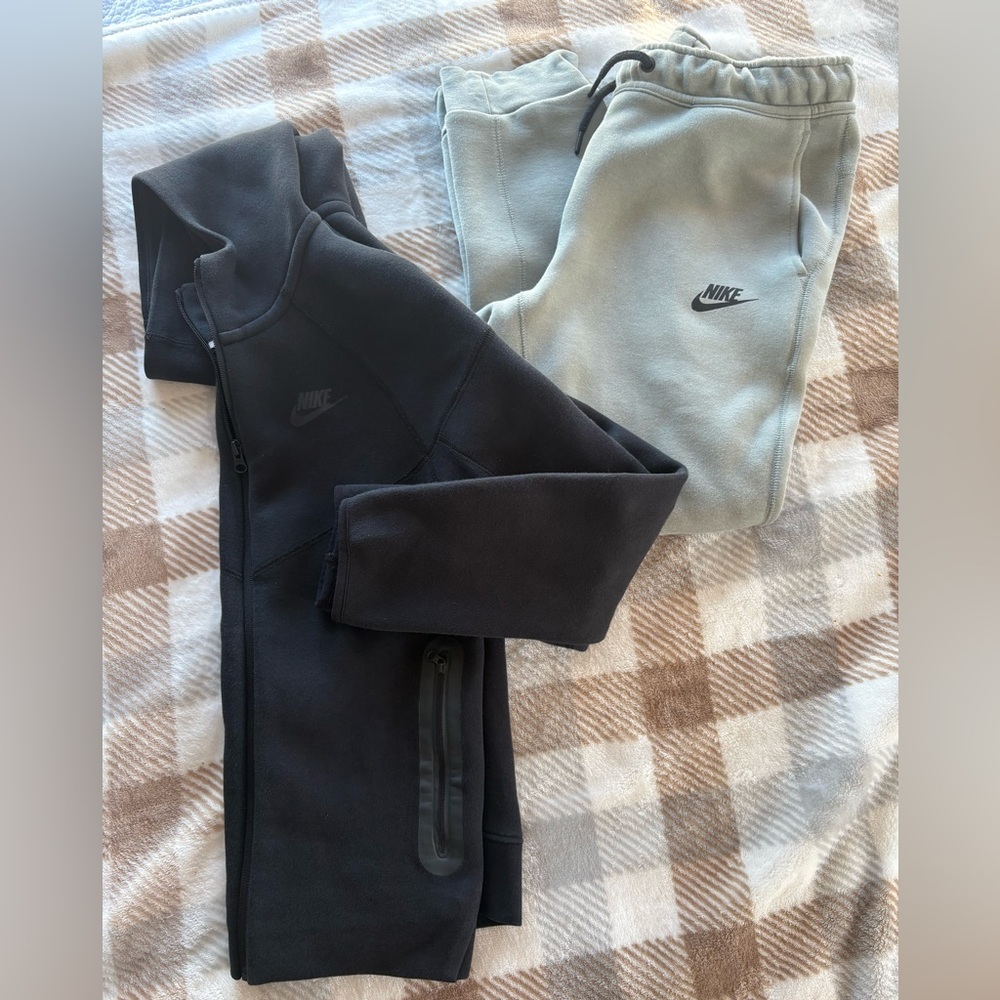 Nike Tech SET zip up & sweatpants!